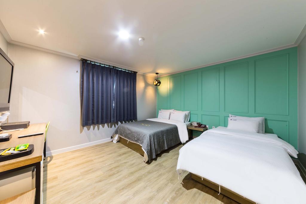 Ost Hotel Чхунчхон Экстерьер фото